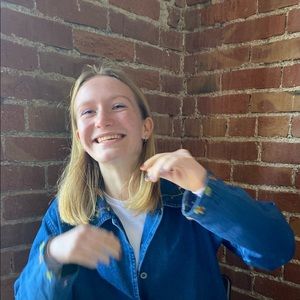 Meet your Posher, Danielle